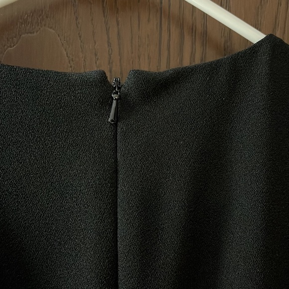 Adriana Papell sleeveless, basic black dress. Size 10P - Picture 7 of 7